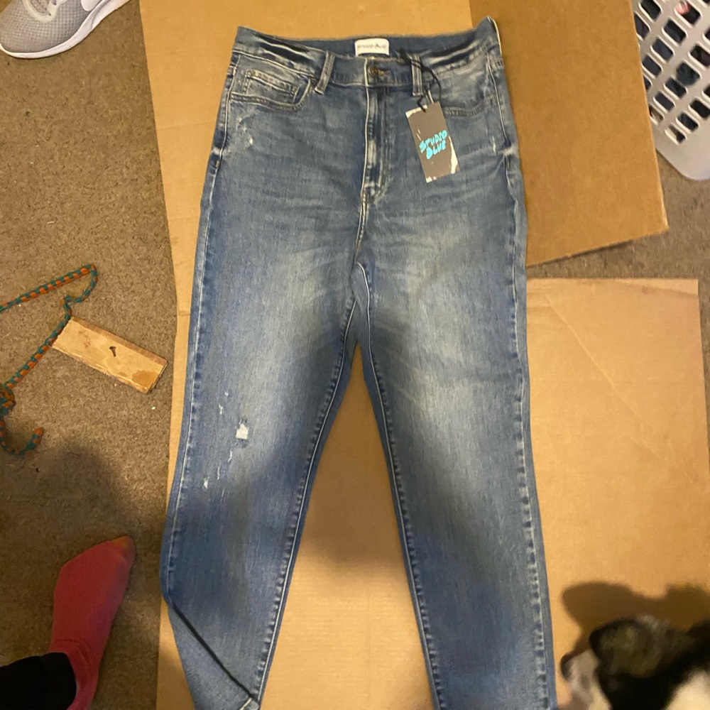Womens Tobi jeans new with tags